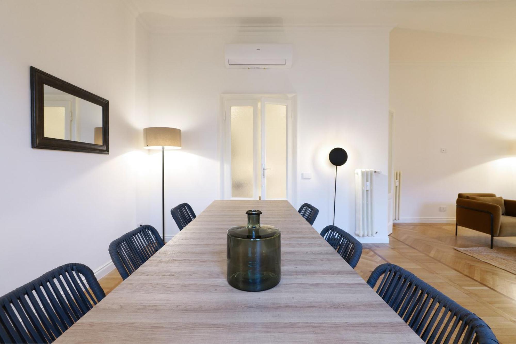 Adelaide Elegant Milaan